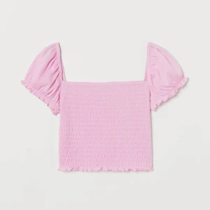 Top hm - Topp från hm, likadan som den på bilden fast lite mer lila i färgen💕🤍