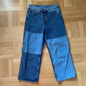 Blockjeans från monki - Jättesnygga blockjeans från monki i strl w28