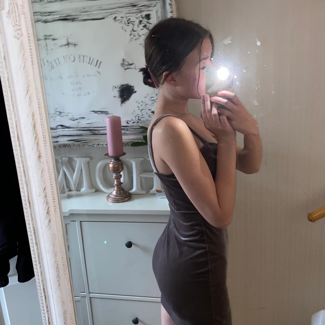 Lila brun klänning sammet  - 90