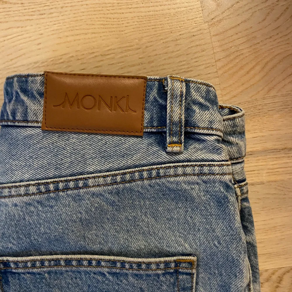 Använda men i bra skick, modell ”Kimomo”. Jeans & Byxor.