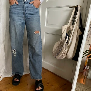 Vida slitna jeans ❤️‍🔥🤙🏽 - Vida slitna jeans från H&M 