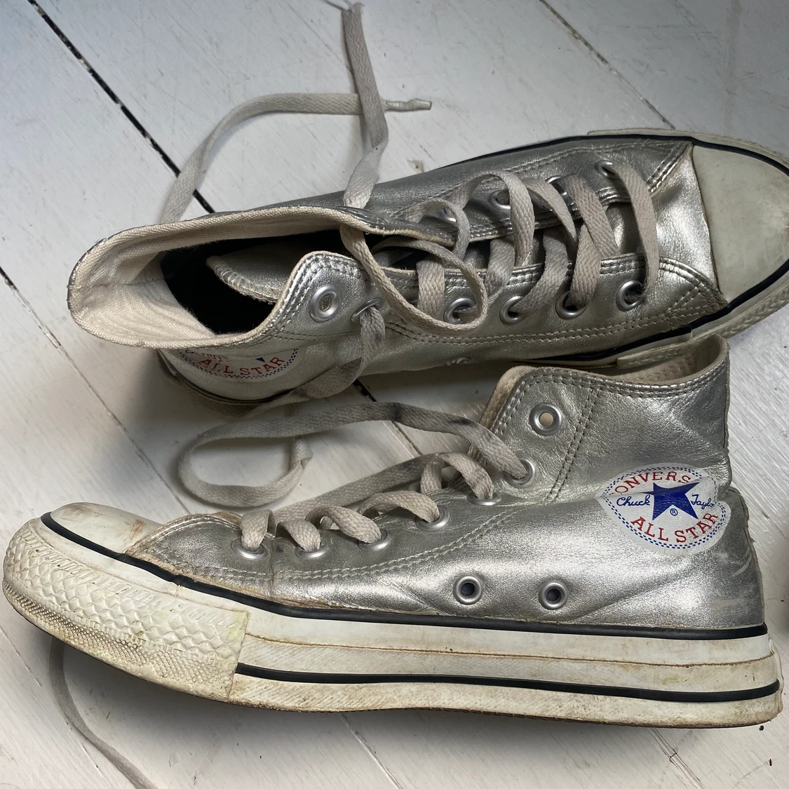 Silvriga Converse - 90