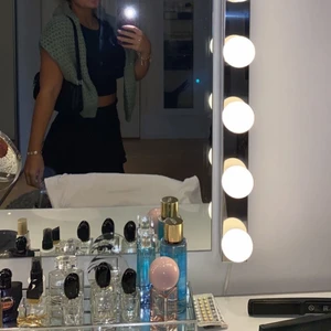 Grön stickad tröja - Mintgrön stickad/virkad tröja. Jätteskönt material💗 Från Vero Moda storlek S