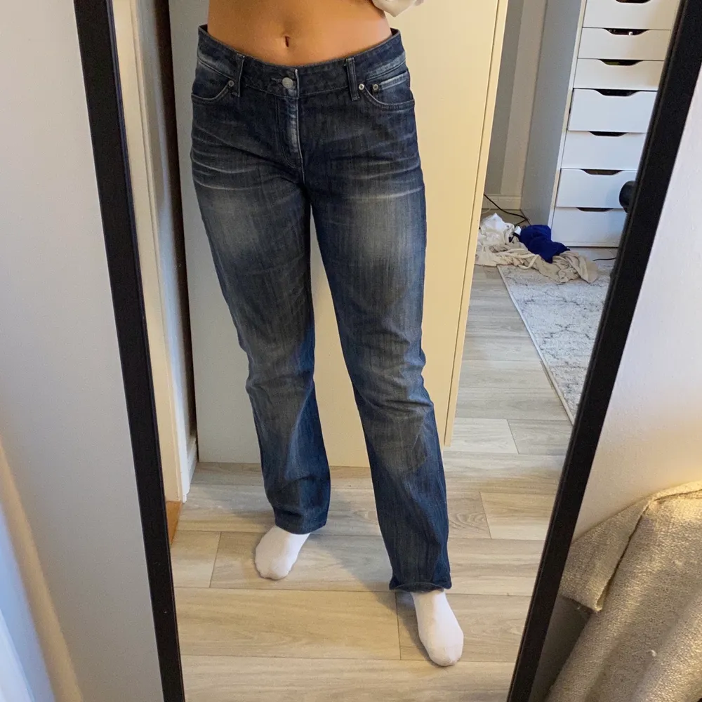 Fina jeans från Crocker i modellen 328 straight. Jag är 1,65 cm lång🌙😇. Jeans & Byxor.