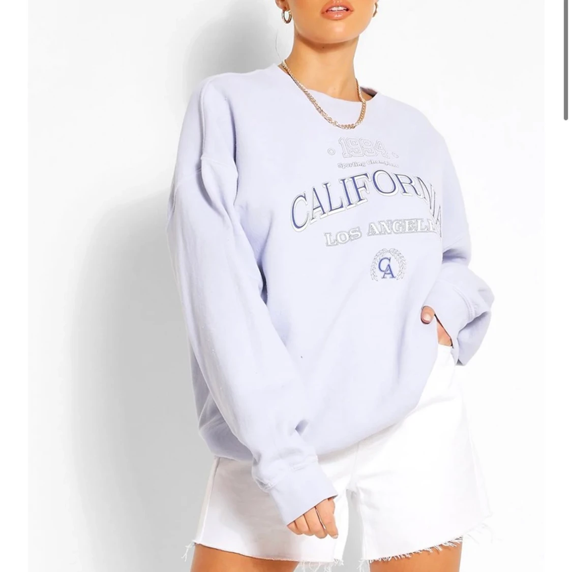 Ljusblå Boohoo sweatshirt  - 90