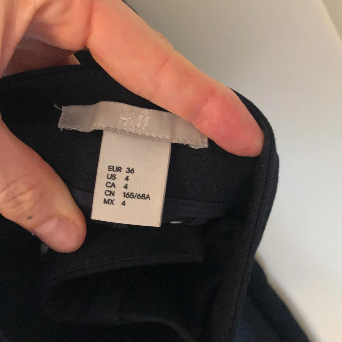 Mörkblå kostymbyxa - 91