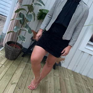 Randig kavaj  - 🐻‍❄️🖤🐻‍❄️