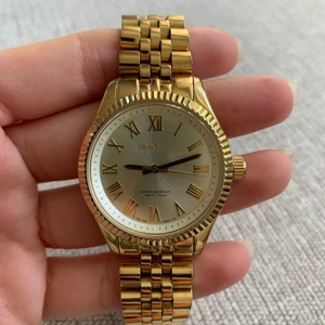 GANT BELLPORT - Säljer min älskade Gant Bellport klocka. Tyvärr kommer den inte till användning av mig och är bara använd 1 gång.  Köpt på klockmaster, kvitto medföljer. Skicka pm vid fler frågor och bilder.