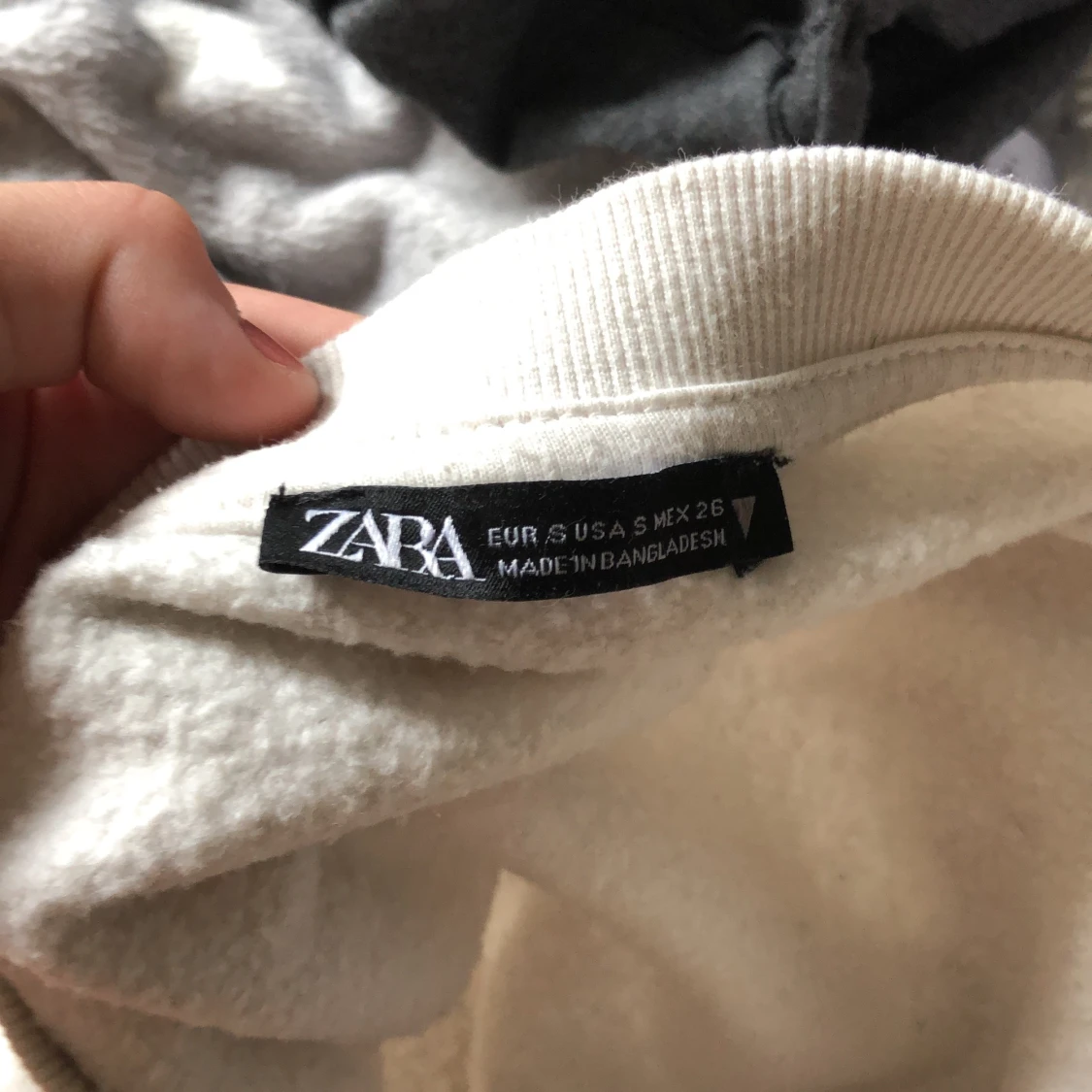 Zara sweatshirts  - 91