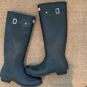 Hunter stövlar - Hunter gummi stövlar använda 1 vecka i stlrl 40. Nypris 1500kr 
