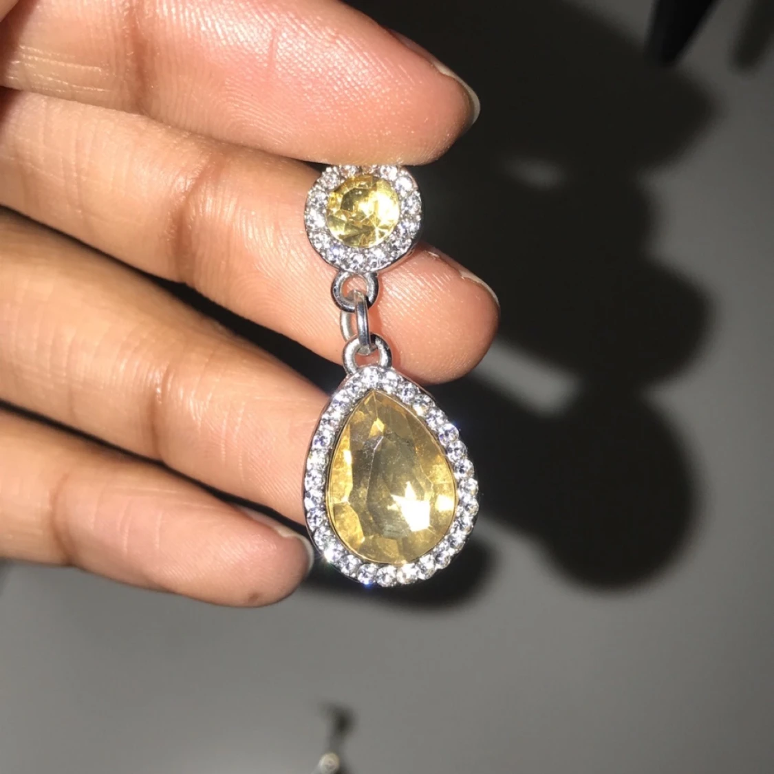 Guld-gröna örhängen - 90