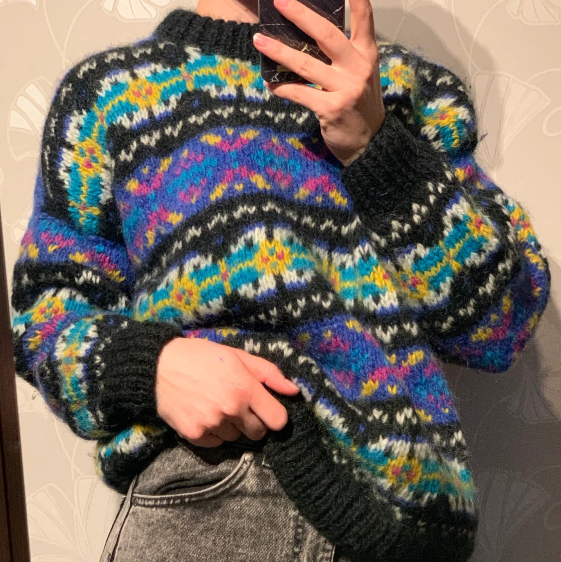 Stickad sweater med riktigt ylle ”lusekofta”