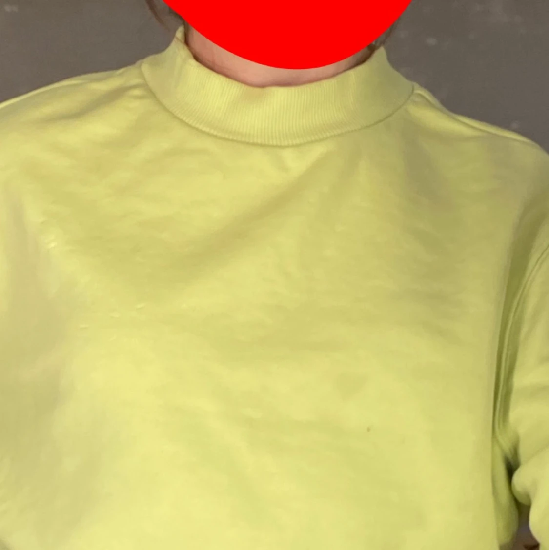 En lime gul/grön sweatshirtđ