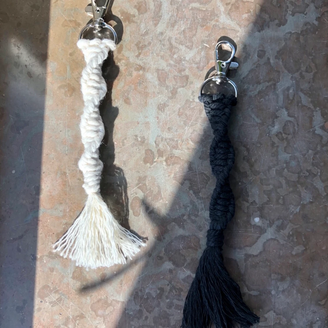 Handgjord makramé nyckelring 