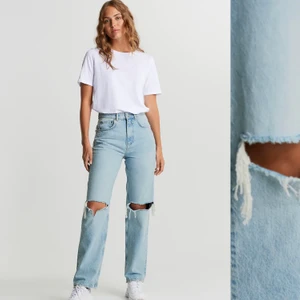 Gina tricot jeans  - Säljer mina jeans från Gina tricot, använda några gånger. Hör av er för frågor eller fler bilder🤍