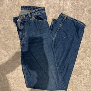 Mörkblåa jeans från monki🙏🏼 