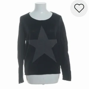Stickad tröja med stjärna - Super fin och skön stickad tröja från bondelid. Köpt för några månader sen och använd cirka 10 ggr men fortfarande i nyskick. Köparen står för frakt💕 pris går att diskutera vid snabb affär