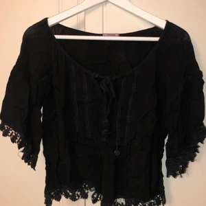 Blus  - Blus från tessie. One size. Väldigt söt och skön! 