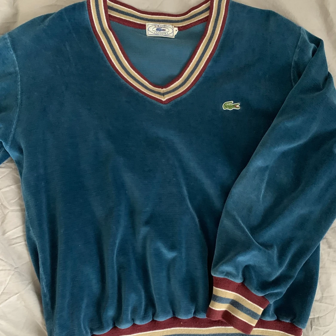 Lacoste tröja storlek M - 90