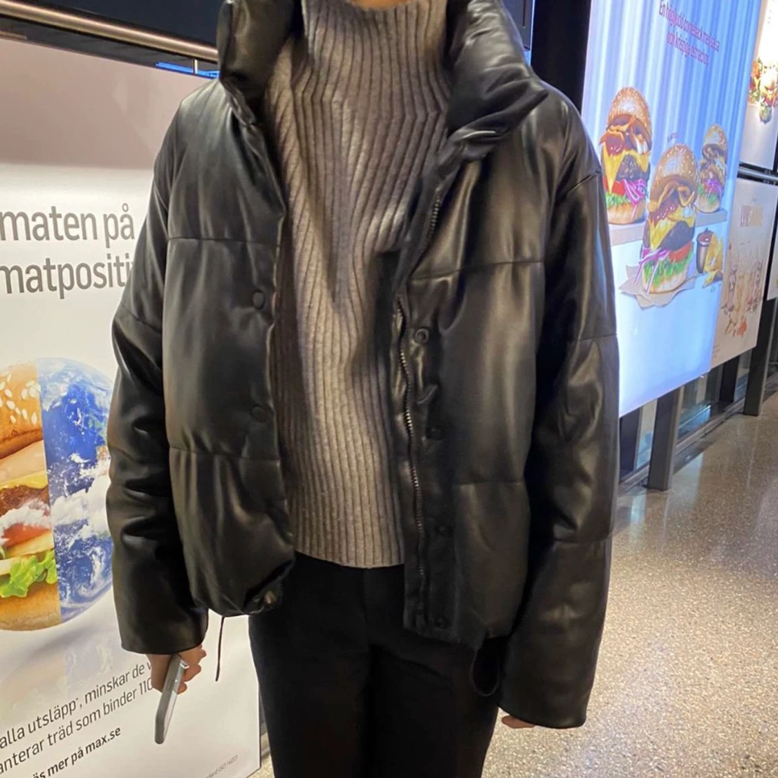 Läderimiterad puffar jacka  - 91