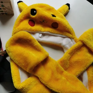 Pichu mössa!  - Jättefin pichu mössa i bra skick! 