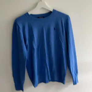 Polo ralph lauren tröja (blå) i storleken L 14-16 år