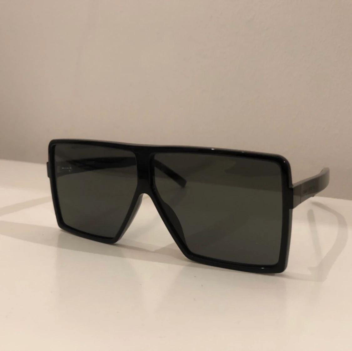 Saint Laurent sunglasse