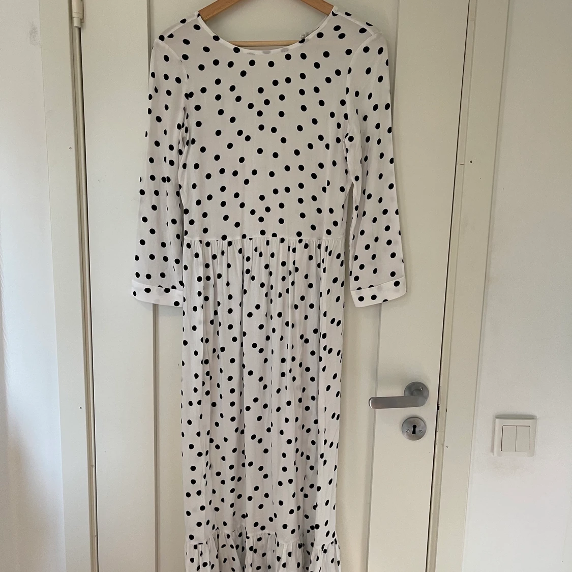 Superfin prickig långklänning - 90