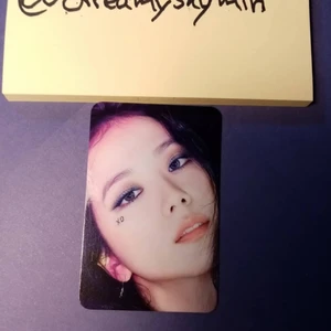 BlackPink Jisoo Unofficial Photocard - Unofficial Photocard på Jisoo från BlackPink. Kvalitén är lika som på andra Photocards. Fri frakt bara 50 KR !!!