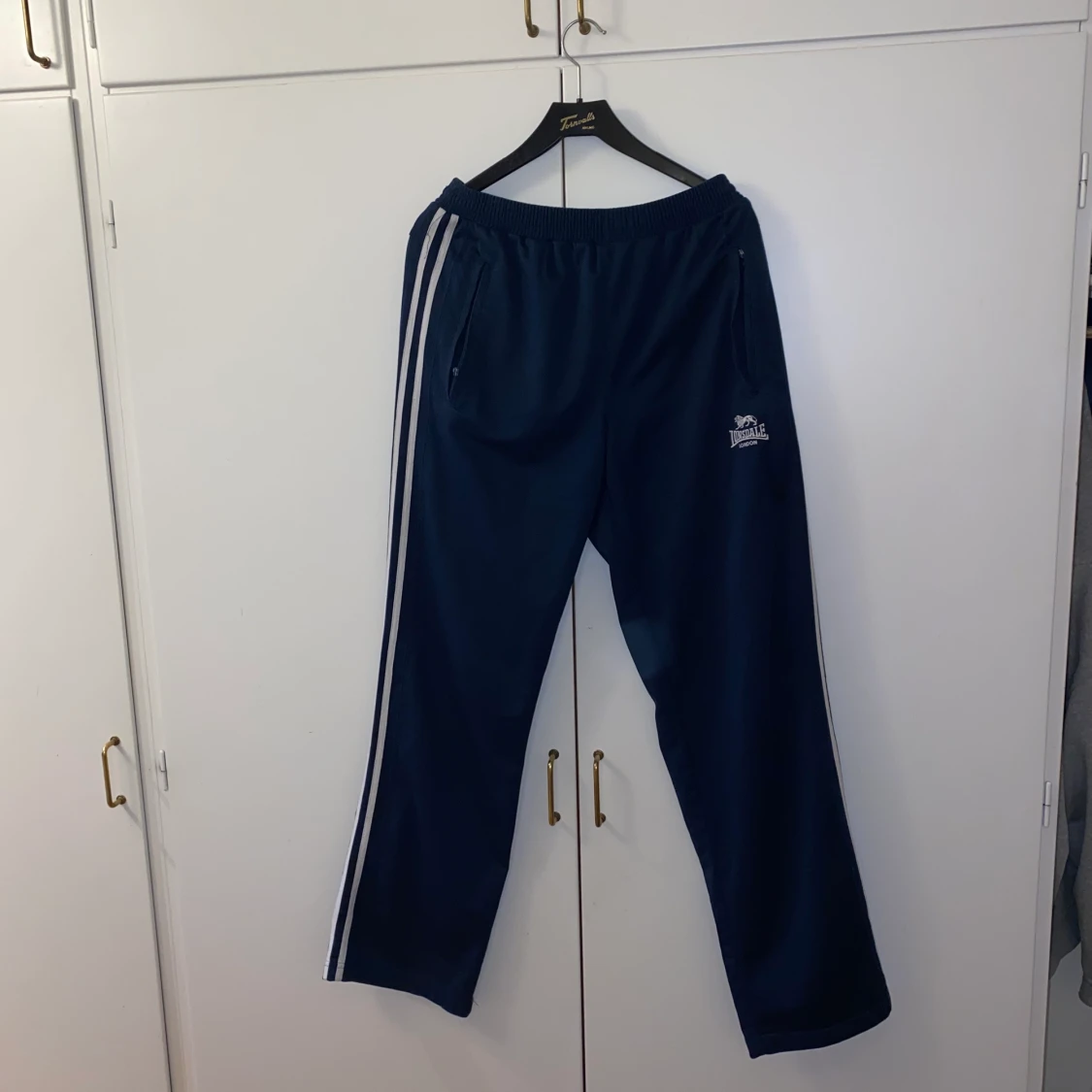 Träningsbyxor från Lonsdale