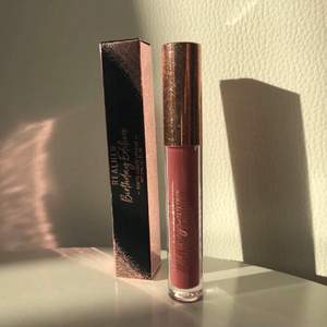 REALHER Matte Liquid Lipstick Birthday Edition ”Mauve