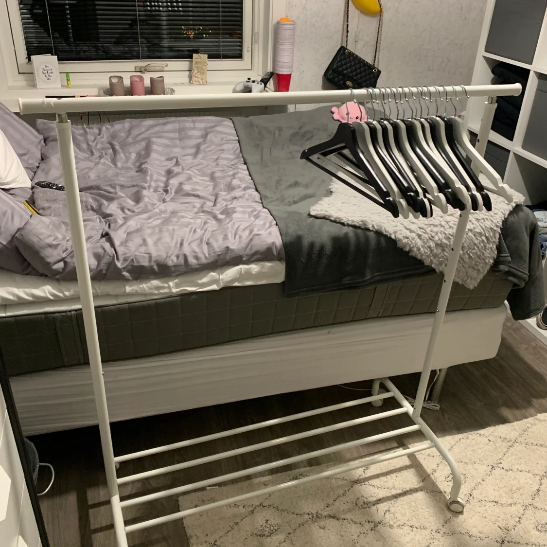 Klädställning - 90