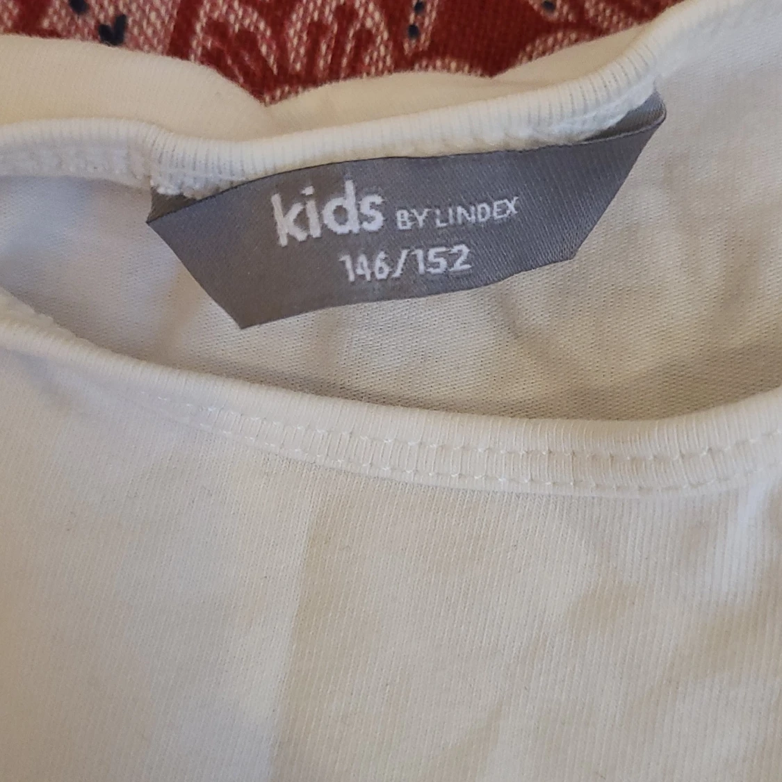 Vit tröja stretching skönt material - 91