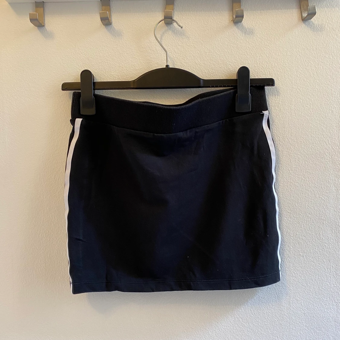 Adidas kjol - använd fåtal ggr - 91