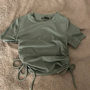 topp S-M - snygg topp från zara! 