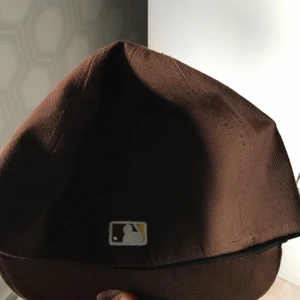 Fitted keps - Säljer jätte billigt, kan sänka priset vid snabbt affär 