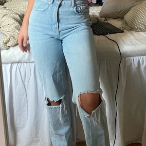 Blå jeans - Jeans från Gina, skitsnygga och har verkligen varit favoriten i garderoben💕köparen står för frakten💕💕