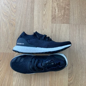 Ultra boost uncaged - Oanvända ultra boost uncaged. Låda medföljer.