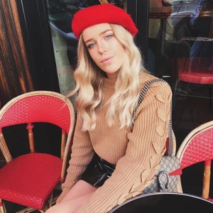 Stickad tröja från HM - Jättefin stickad tröja i storlek 34. Passar dock 36-38