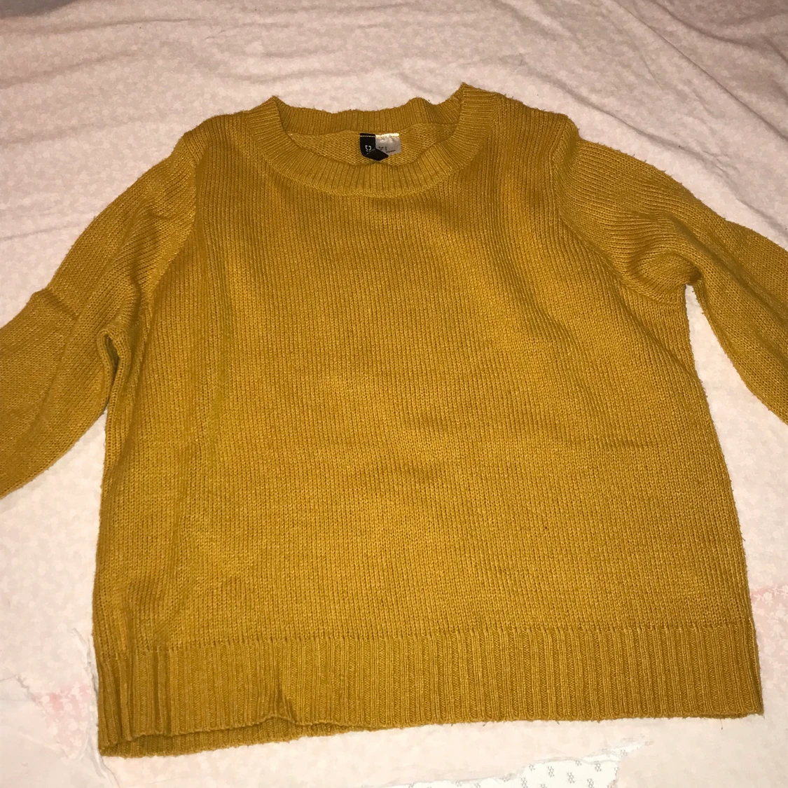 Stickad tröja från hm, S - 90