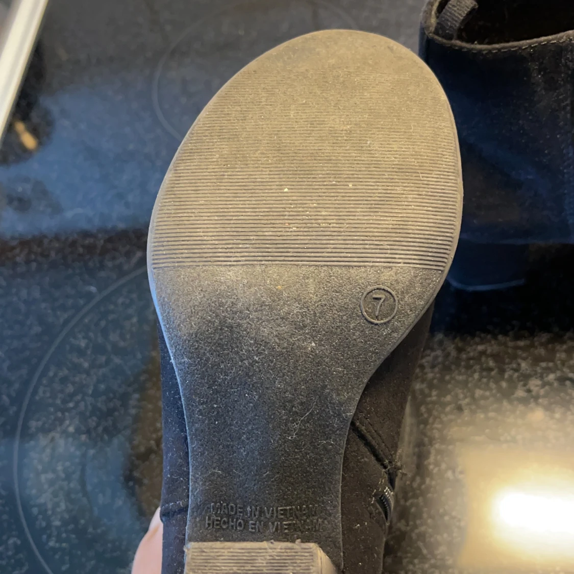 Svarta klackskor  - 90