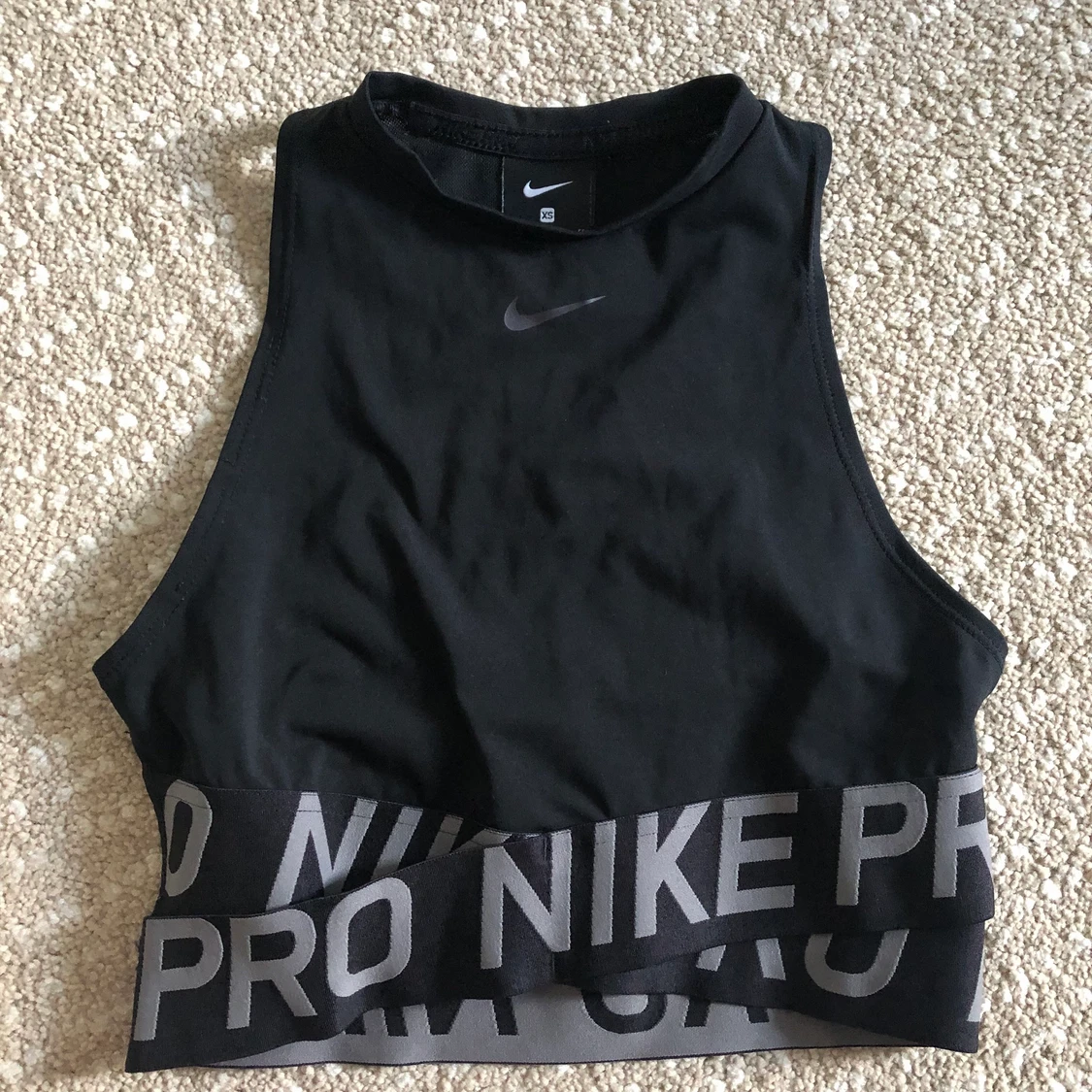 NIKE PRO TRÄNINGSTOPP STRL XS - 91