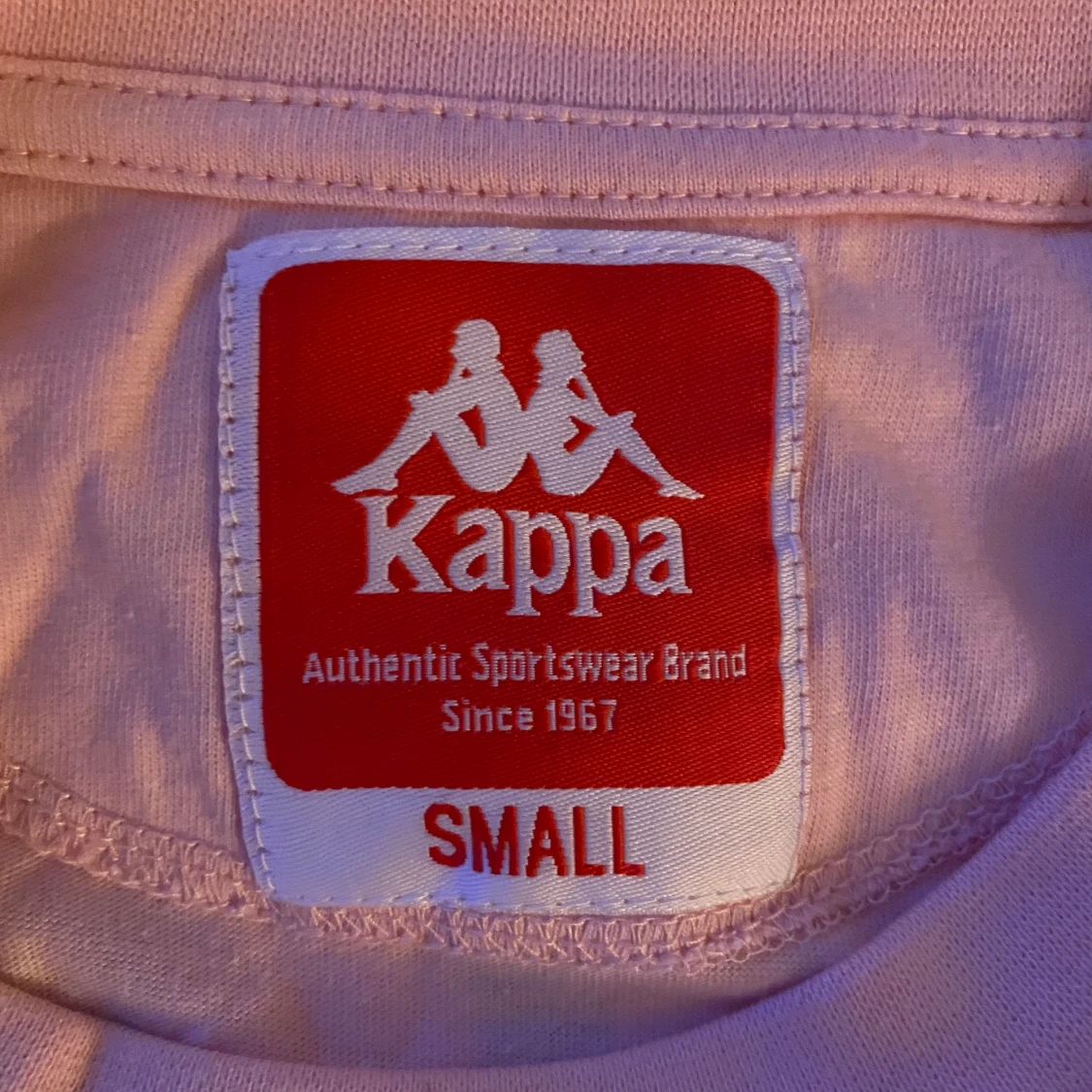 Rosa tröja från Kappa, strl S - 91