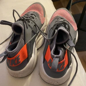 Nike skor - Använda ett fåtal gånger