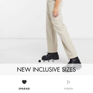 Collusion Jeans storlek W34L32 - Helt nya jeans från ASOS, endast testade. Säljer för dom ej passar och inte han skicka tillbaka dom. Priset går att diskuteras. Kan skicka bättre bild om det skulle vara så! Kan både mötas upp och frakta men köparen står för frakten.