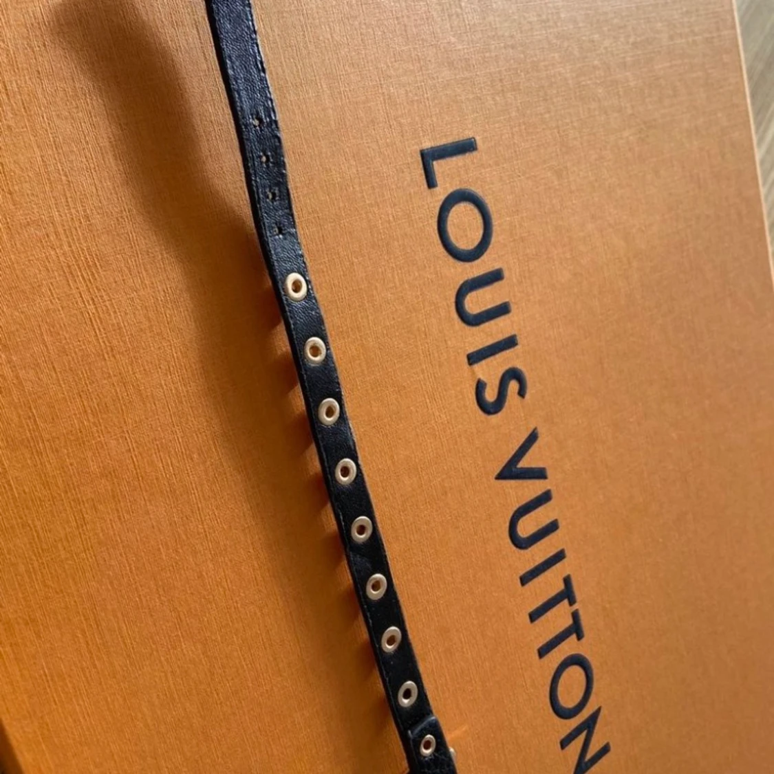 Liknande valentino armband - 90