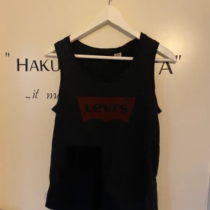 Levis linne - Storlek xs men passar S