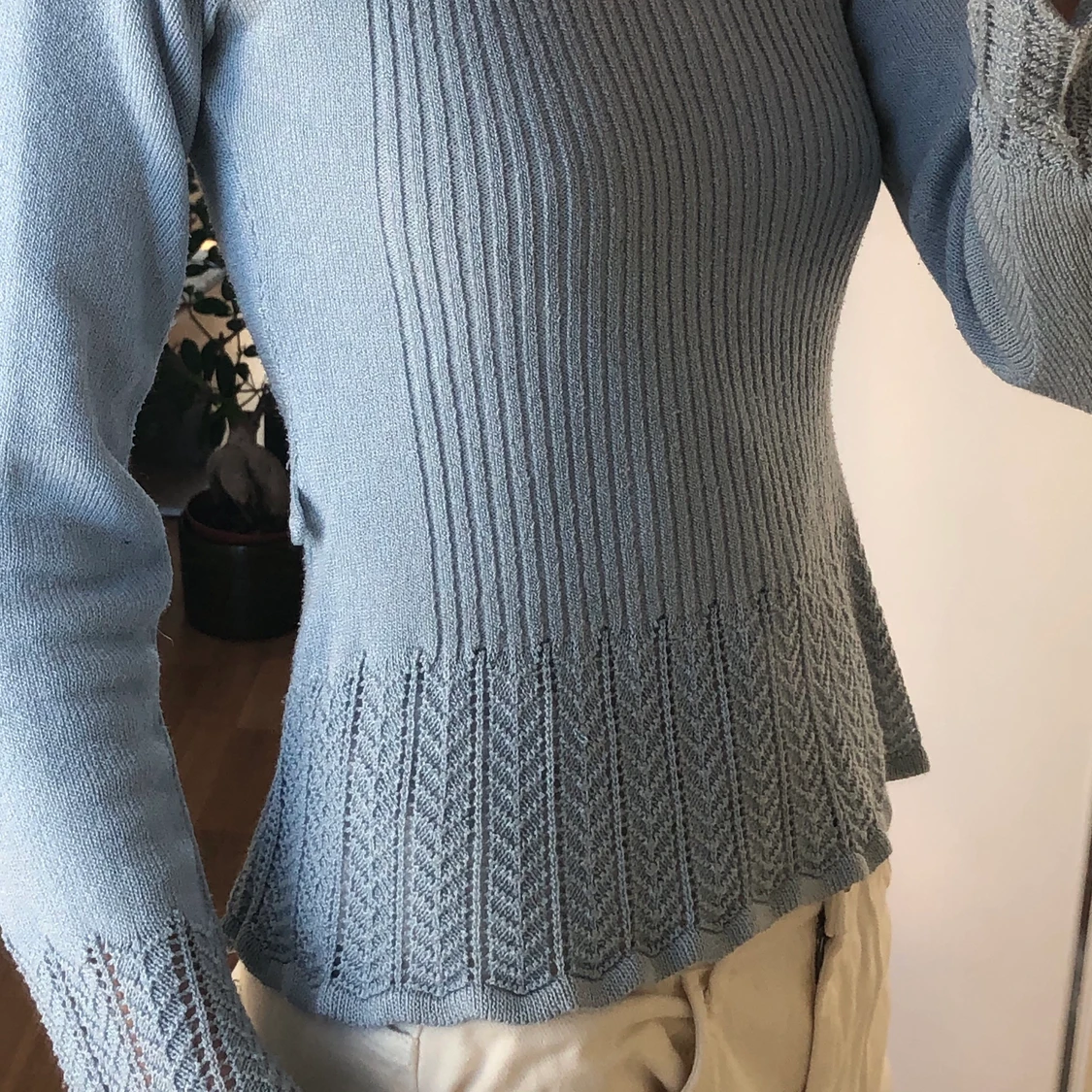 Superfin ljusblå tröja  - 90