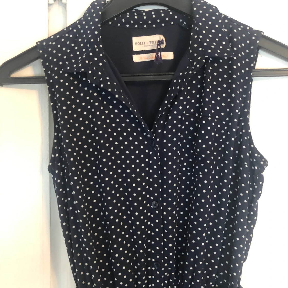 Söt klänning i nyskick  - 90