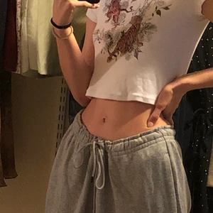 Nike sweatpants  - Supersnygga och mjuka Nike sweatpants som sitter loose fit och är perfekta i längden!💗